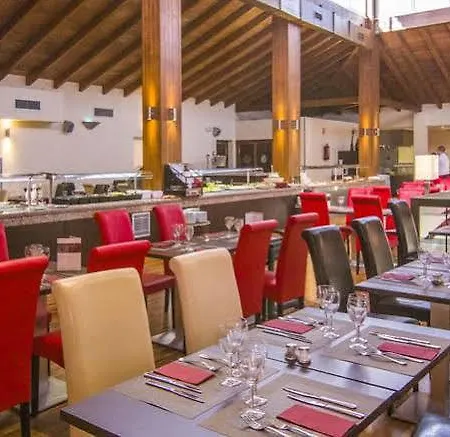 Dunas Aparthotel 4*